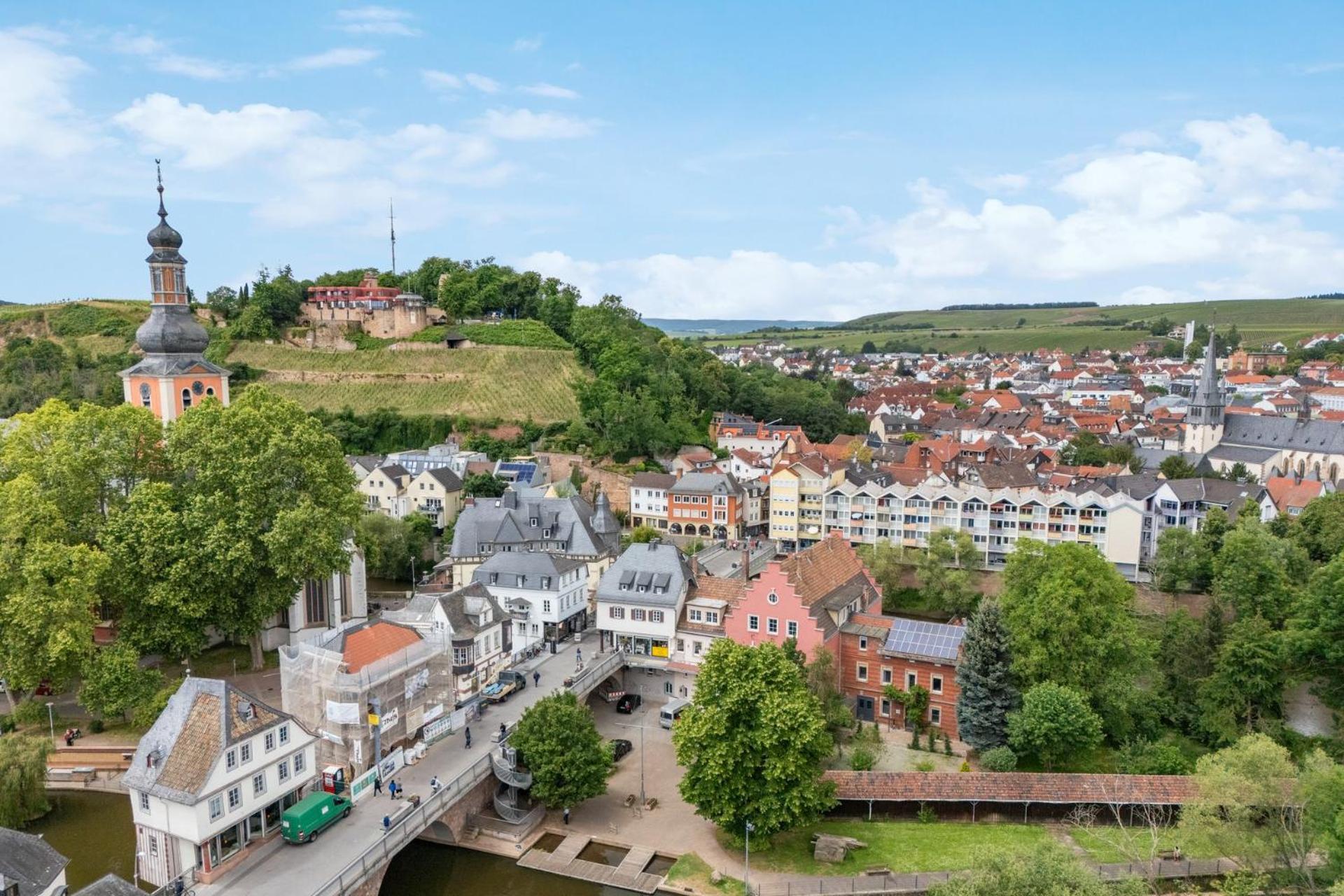 Altstadt Apartment Am Wasser Mit Parkplatz Und Grossem Garten Bad Kreuznach Exterior foto